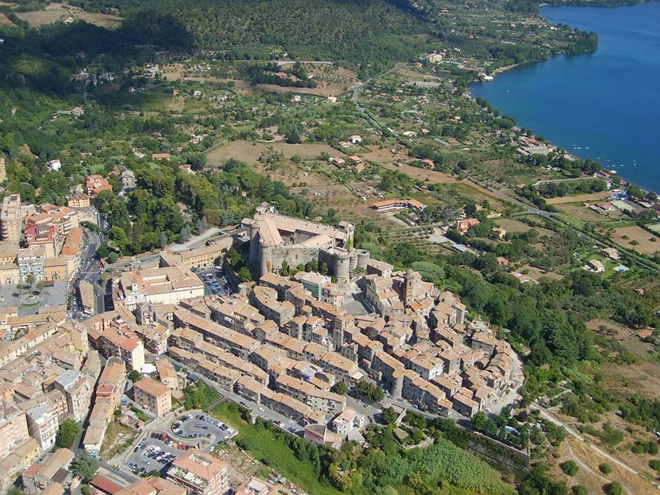 Apartment Il Convento Браччано Экстерьер фото